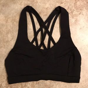 Lululemon Free to Be Serena bra